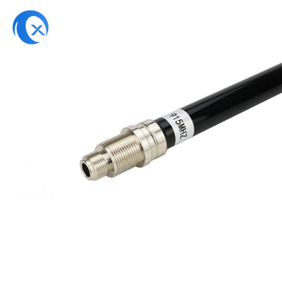 แอนเทนนาโลรากันน้ํา 868MHz-915MHz แอนเทนนาไฟเบอร์กระจกออมนี่ออตสูงที่มี N เครื่องเชื่อมหญิง