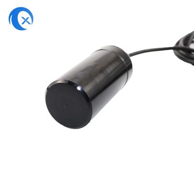 แอนเทนนากลางแจ้ง 4G LTE ที่มีอัตราการเติบโตสูง 5dBi มหาทิศทางติดผนังและ SMA Male Connector